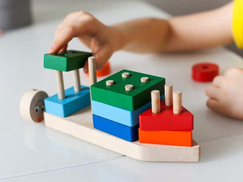 jeux creche montessori Jouet utilisé dans une creche montessori