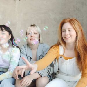 La salopette : Le vêtement unisexe par excellence