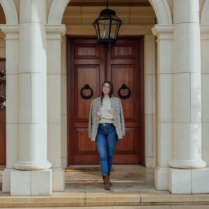 Hiver et blazers : quelle palette de couleurs choisir pour des looks tendance ?