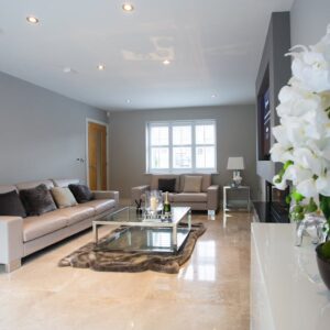 Comment rendre votre intérieur plus lumineux avec des solutions simples ?